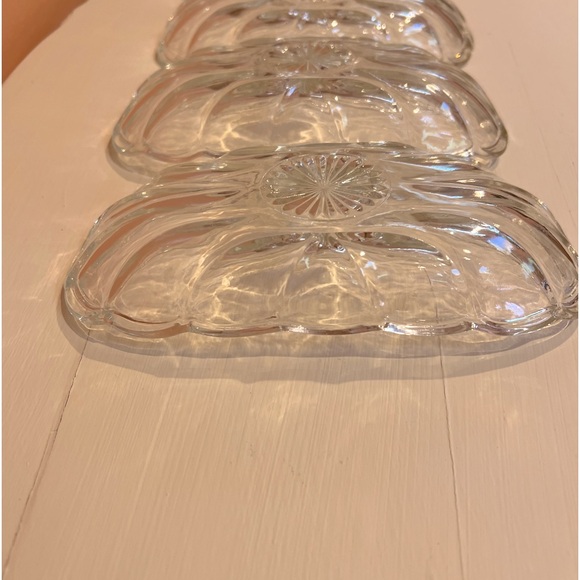 Set of 4 Anchor Hocking Starburst Pattern Clear Glass Dessert Dishes - Picture 6 of 6